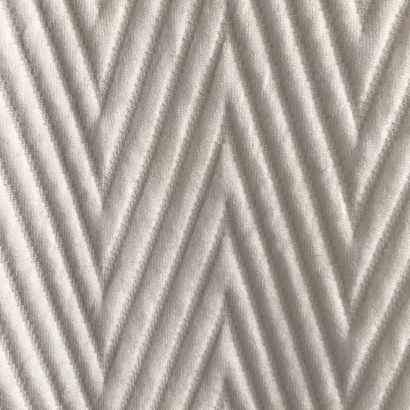 Winter off white textured dress - Picture 2 of 4